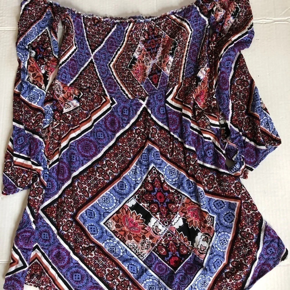 Elastic Stretch Funky  Patterned Top - Picture 1 of 10
